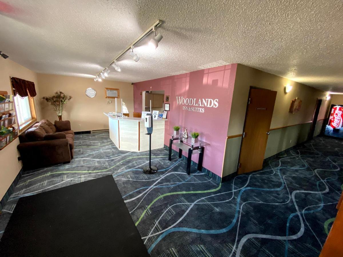 Woodland Inn & Suites Medford Bagian luar foto