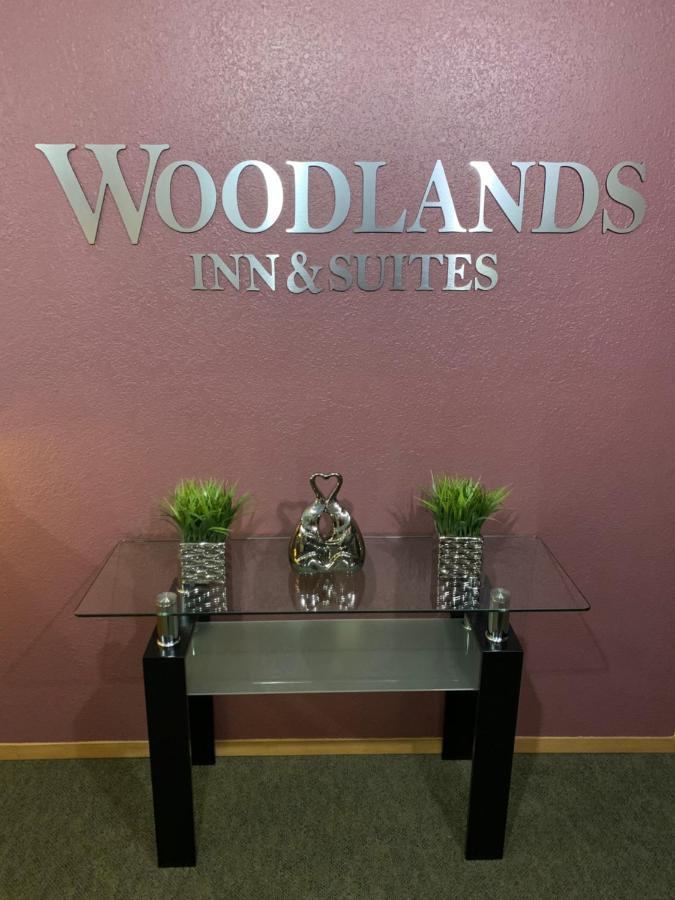 Woodland Inn & Suites Medford Bagian luar foto